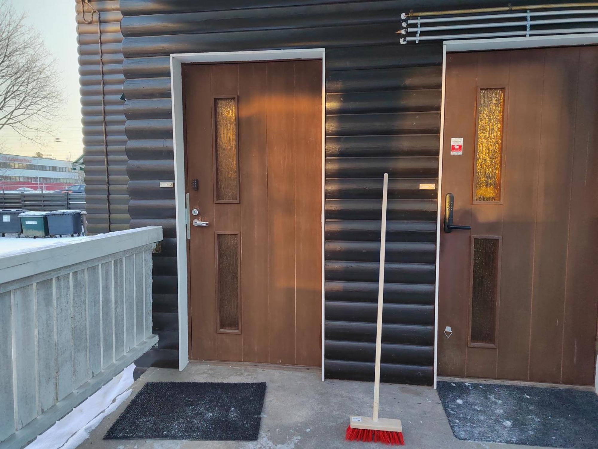 Kalle'S Unluxury Guest House Cl0Sed From 1St Of Feb 2025 Helsinki Room photo