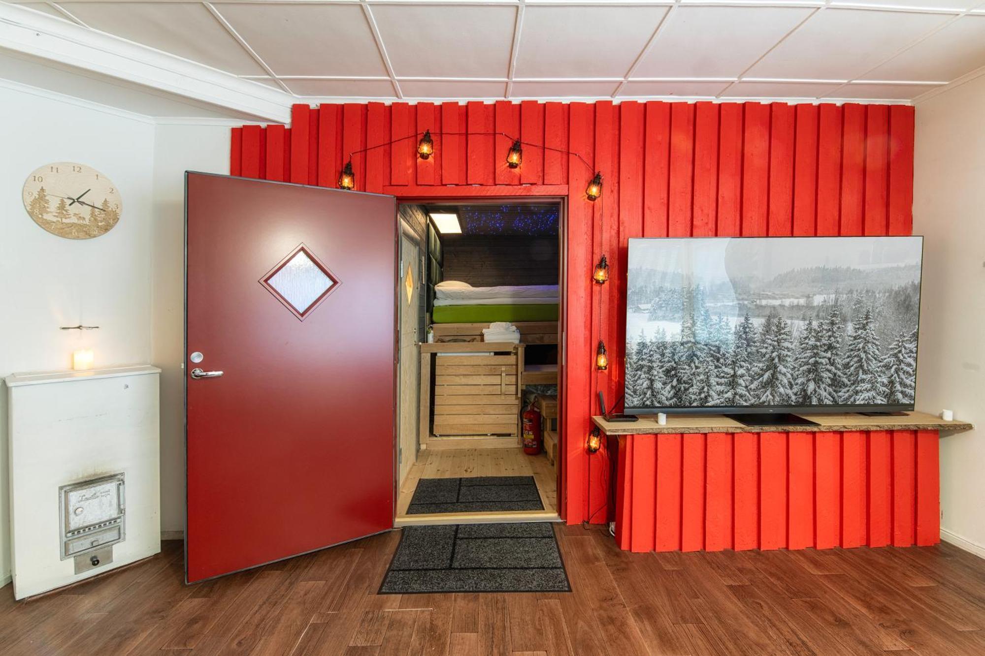 Kalle'S Unluxury Guest House Cl0Sed From 1St Of Feb 2025 Helsinki Room photo