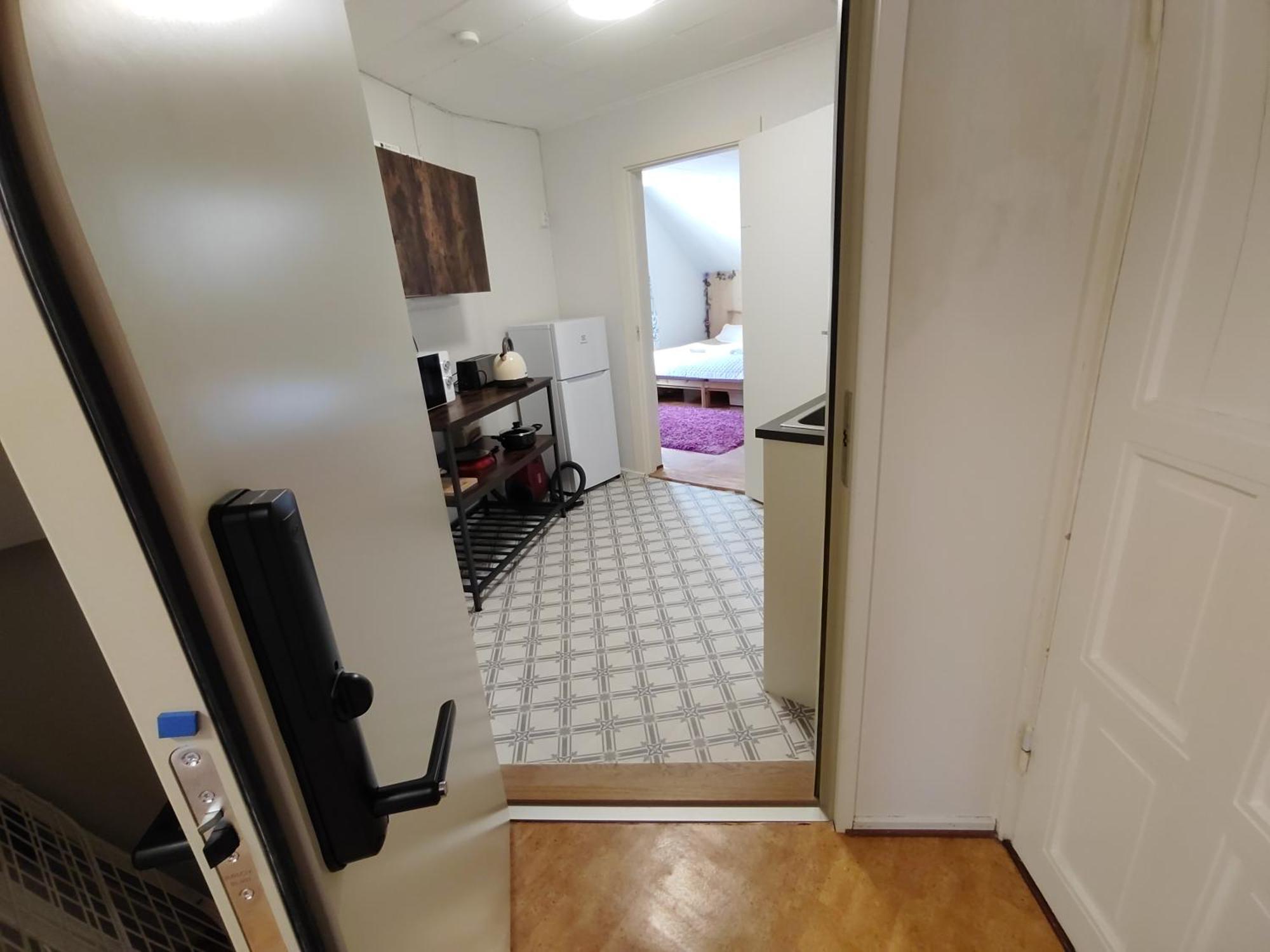 Kalle'S Unluxury Guest House Cl0Sed From 1St Of Feb 2025 Helsinki Room photo